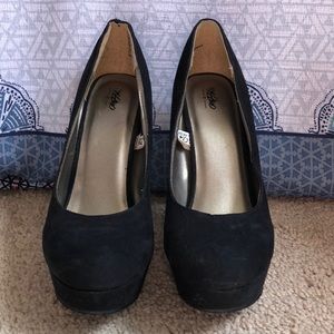 Black faux suede platform pump stiletto heels